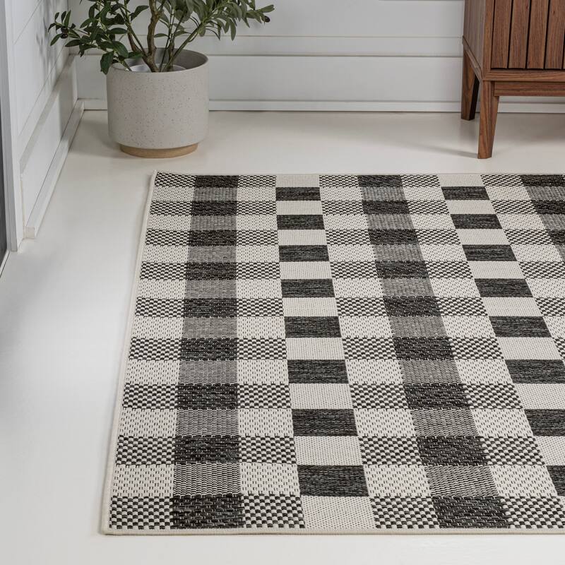 JONATHAN Y Biot Traditional Geometric Bold Gingham Black/Cream Indoor/Outdoor Area Rug