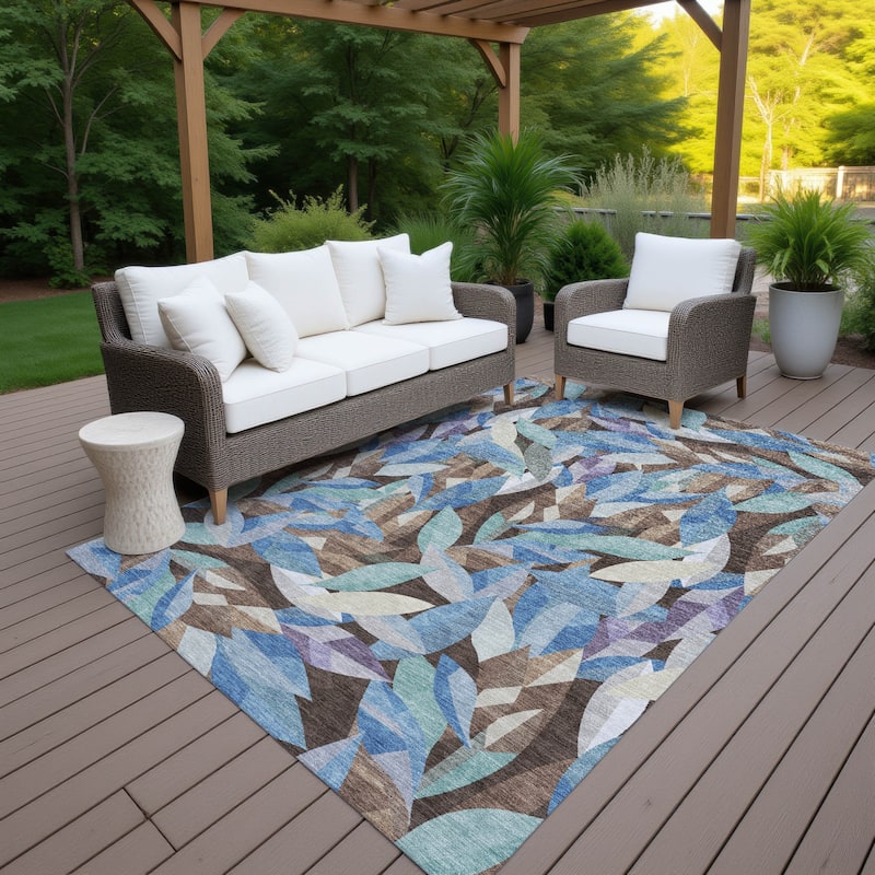 Machine Washable Indoor/ Outdoor Modern Floral Chantille Rug
