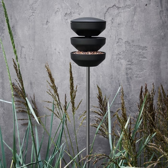 Rosendahl Recycled Bird Feeding Station on Pole, Green - H: 42.1"