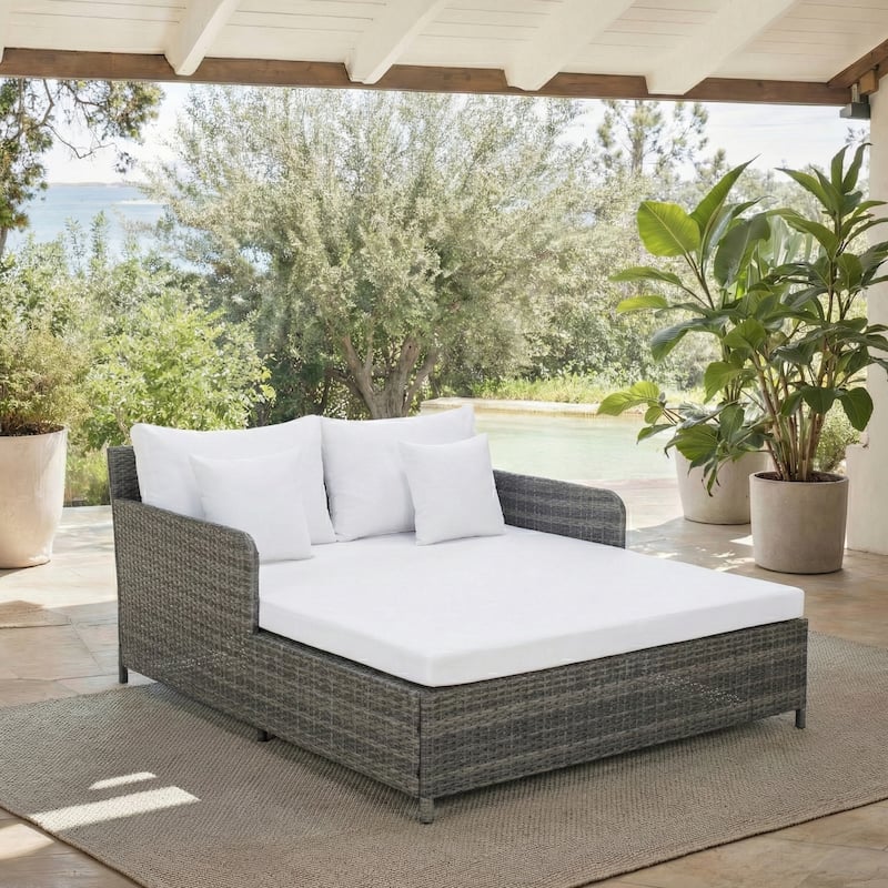SAFAVIEH Outdoor Taniyah Wicker Daybed with Pillow & Cushions - 53W x 28D x 62H - Grey/White