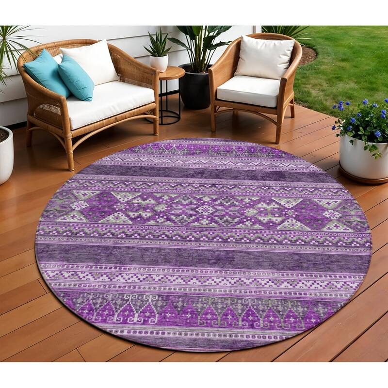 HomeRoots Southwestern Transitional Rectangle Outdoor Rug - 8' Round