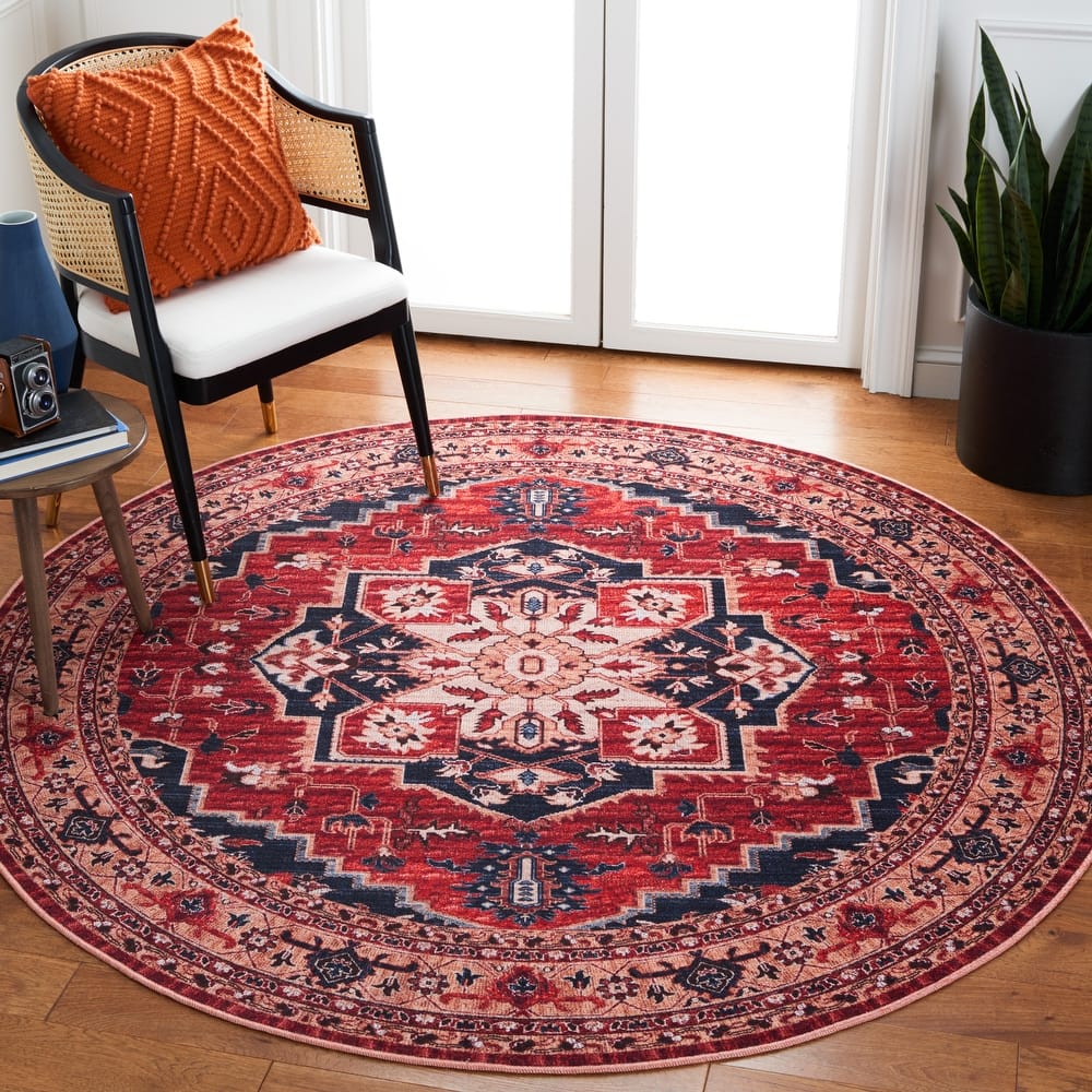 SAFAVIEH Serapi Machine Washable Monica Medallion Distressed Rug