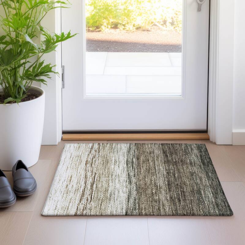 Machine Washable Indoor/ Outdoor Chantille Solid Ombre Rug