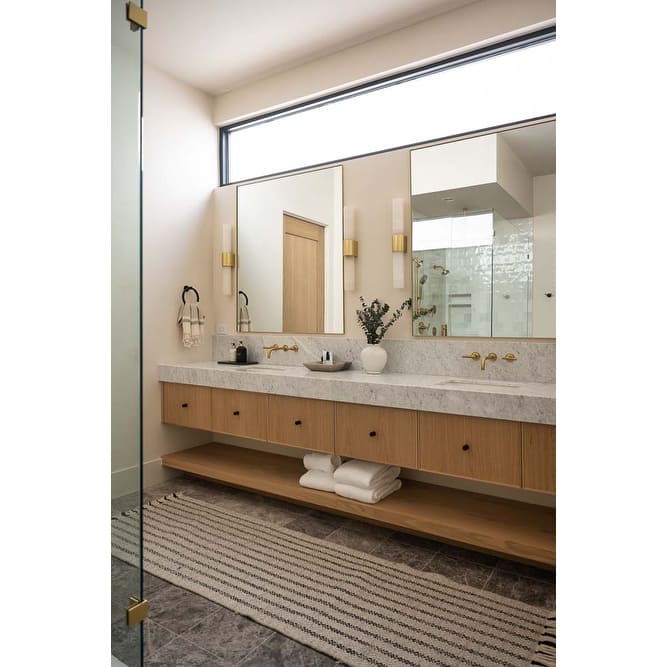 Hudson Valley Lighting Single Light Up Lighting Wallchiere Sconce with