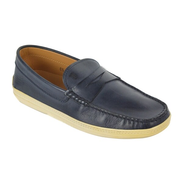 navy blue boat shoes