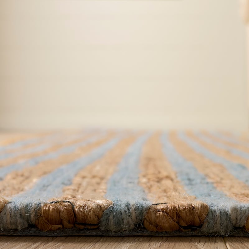 Martha Stewart by SAFAVIEH Handmade Deivi Jute Rug