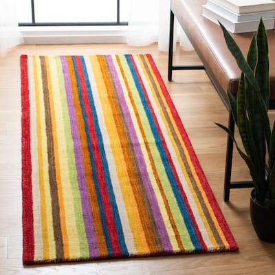 SAFAVIEH Handmade Himalaya Markita Modern Wool Rug