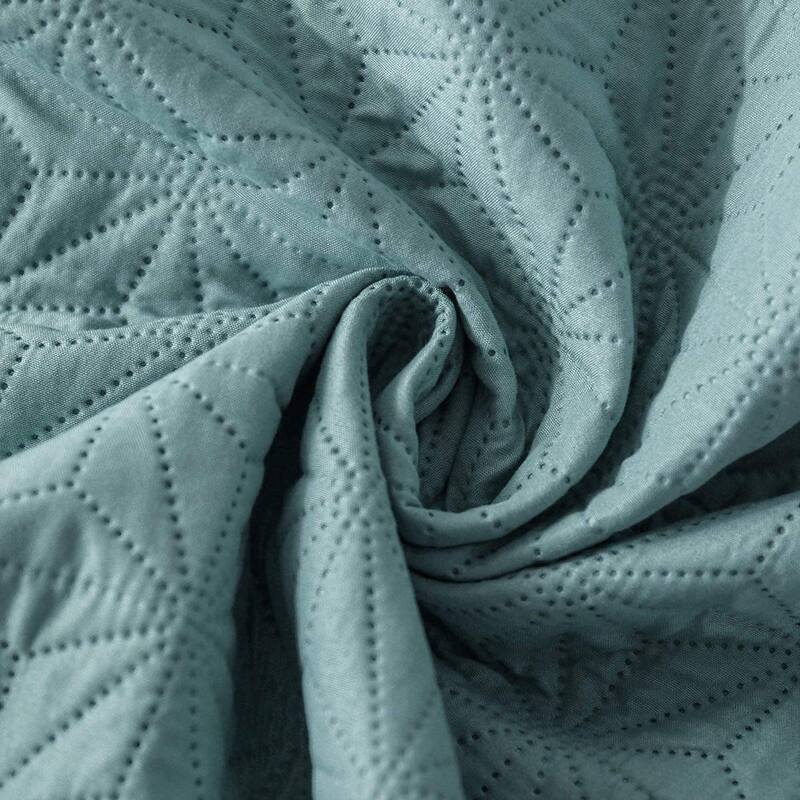 KASENTEX Quilted Coverlet Set Pre-Washed Microfiber Soft Warm Bedspread, Contemporary Star Design