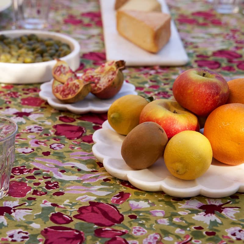 Jardine Red/ Green Floral Cotton Tablecloth