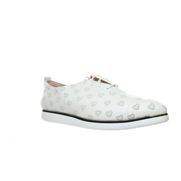 white lace oxfords