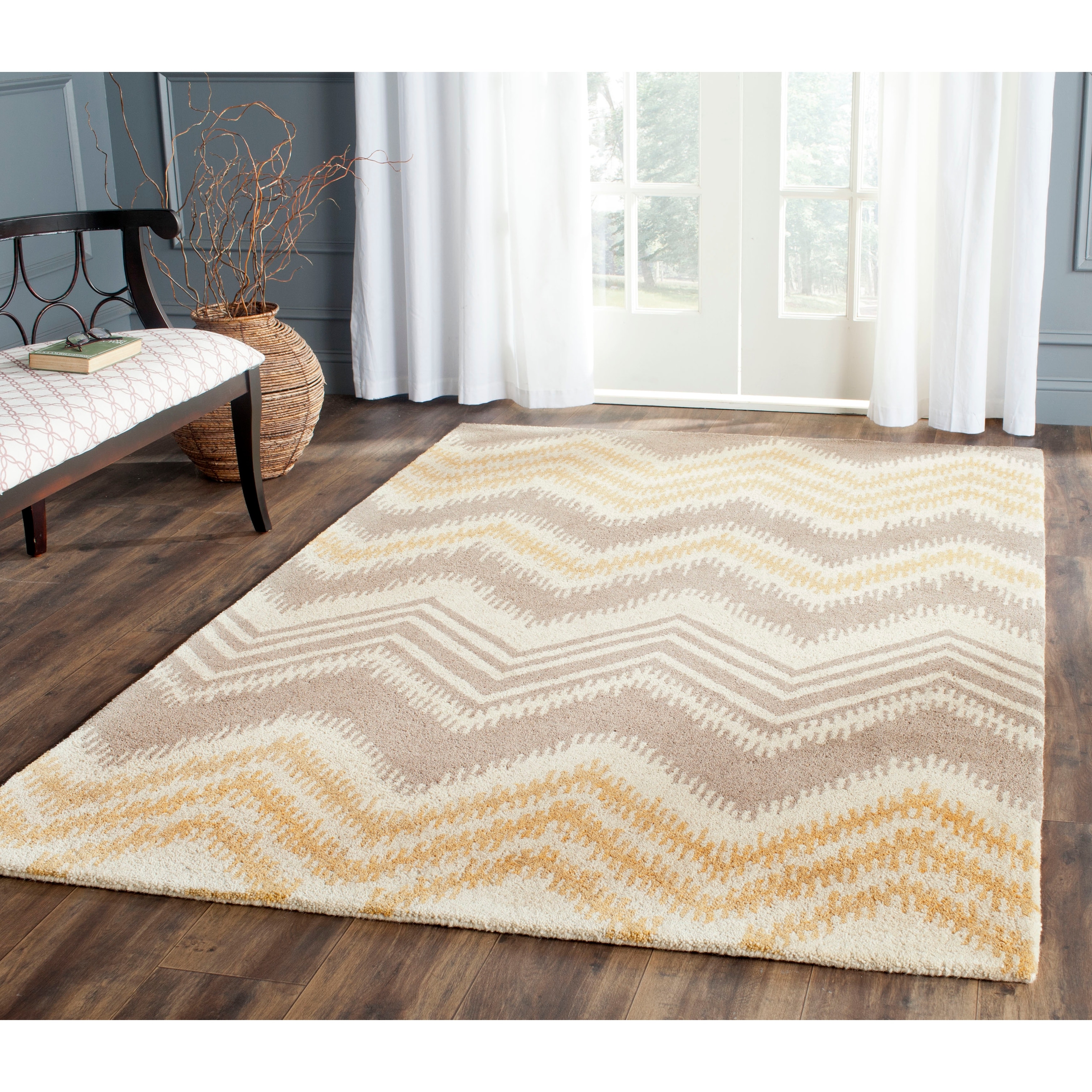 SAFAVIEH Handmade Capri Alexanne Modern Wool Rug