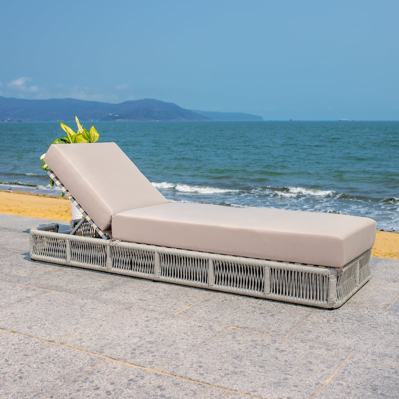SAFAVIEH Outdoor Tinna Sun Lounger - 75"W x 25"D x 13"H