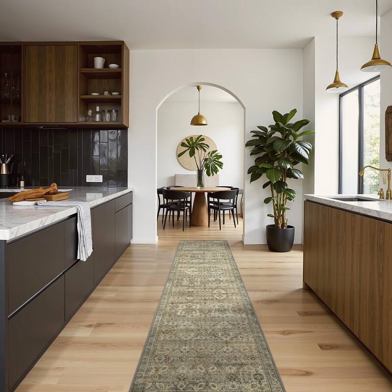 Mcow Vintage Floral Low-Pile Machine Washable Non-Slip Area Rug