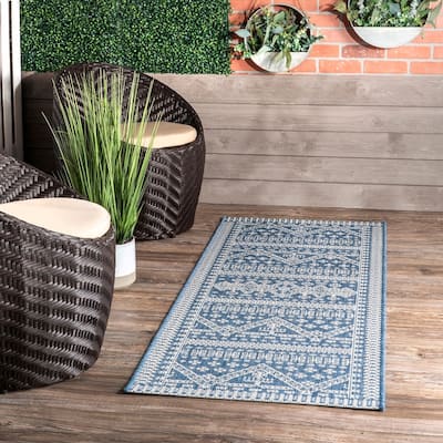 Nuloom Indoor/Outdoor Tribal Inspired Floral Diamonds Area Rug