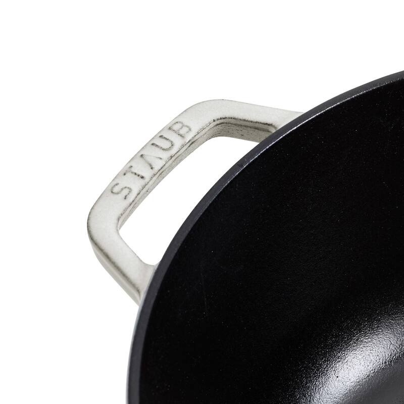 Staub Cast Iron Essential French Oven, Dutch Oven, 5-quart, serves 5-6, Made in France - 5-qt