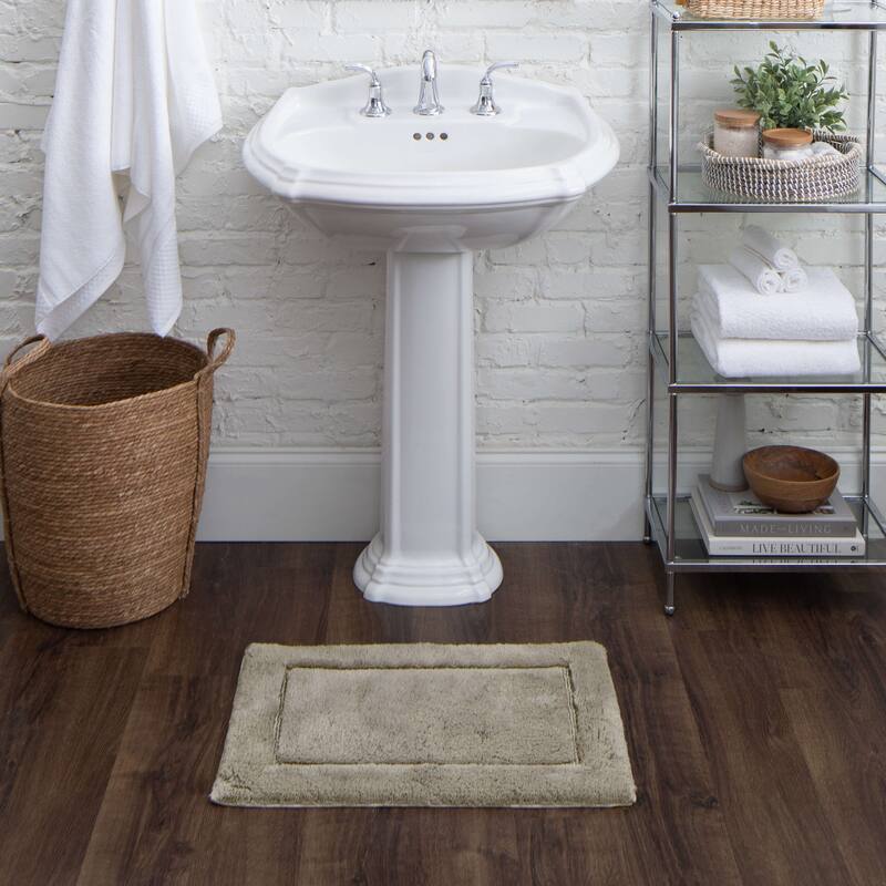 Mohawk Home Regency Bath Rug