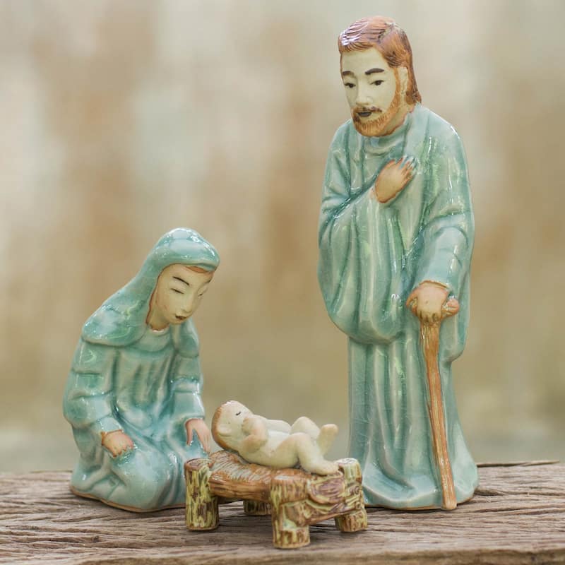 Handmade Holy Celebration Celadon nativity scene (Thailand) - 24 x 17 x 12