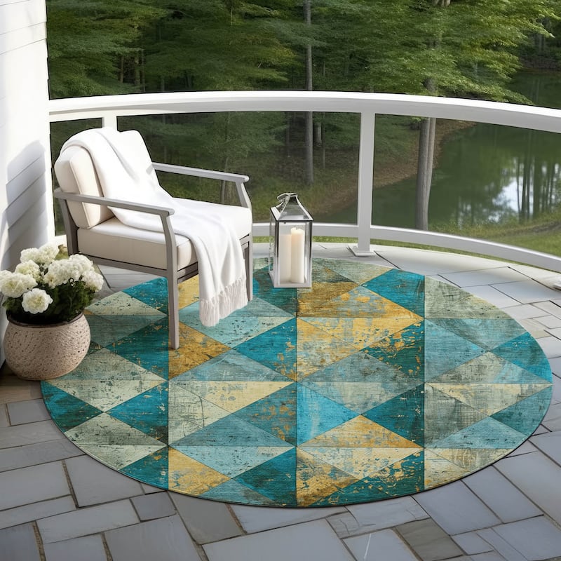 Machine Washable Indoor/ Outdoor Contemporary Diamonds Chantille Rug