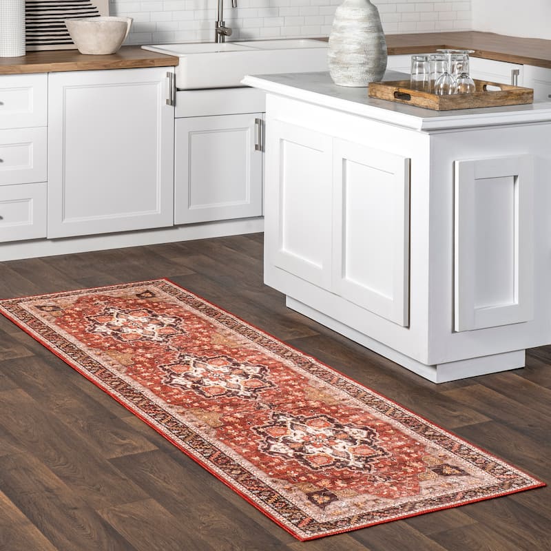 Nuloom Hera Medallion SplashGuard Machine Washable Area Rug