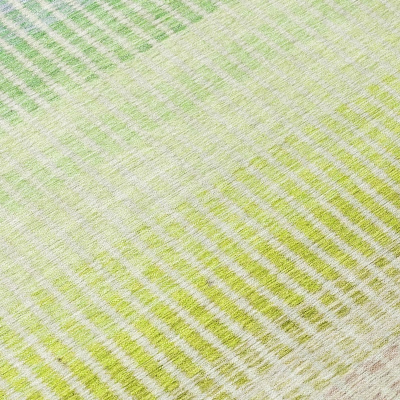 Machine Washable Indoor/ Outdoor Contemporary Stripes Chantille Rug
