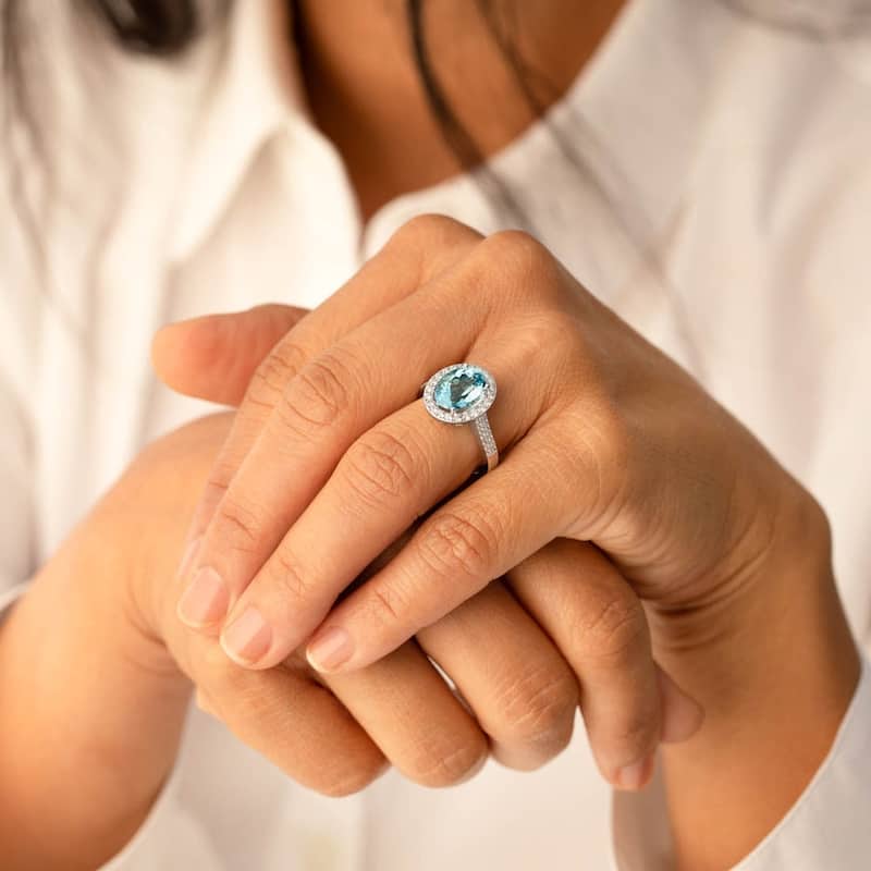 IGI Certified 3 ct Aquamarine and Diamond Ring in 14k White Gold