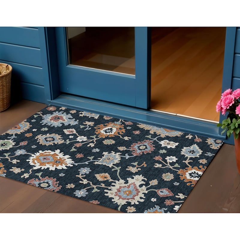 HomeRoots Floral Traditional Rectangle Outdoor Rug - 3' x 5'