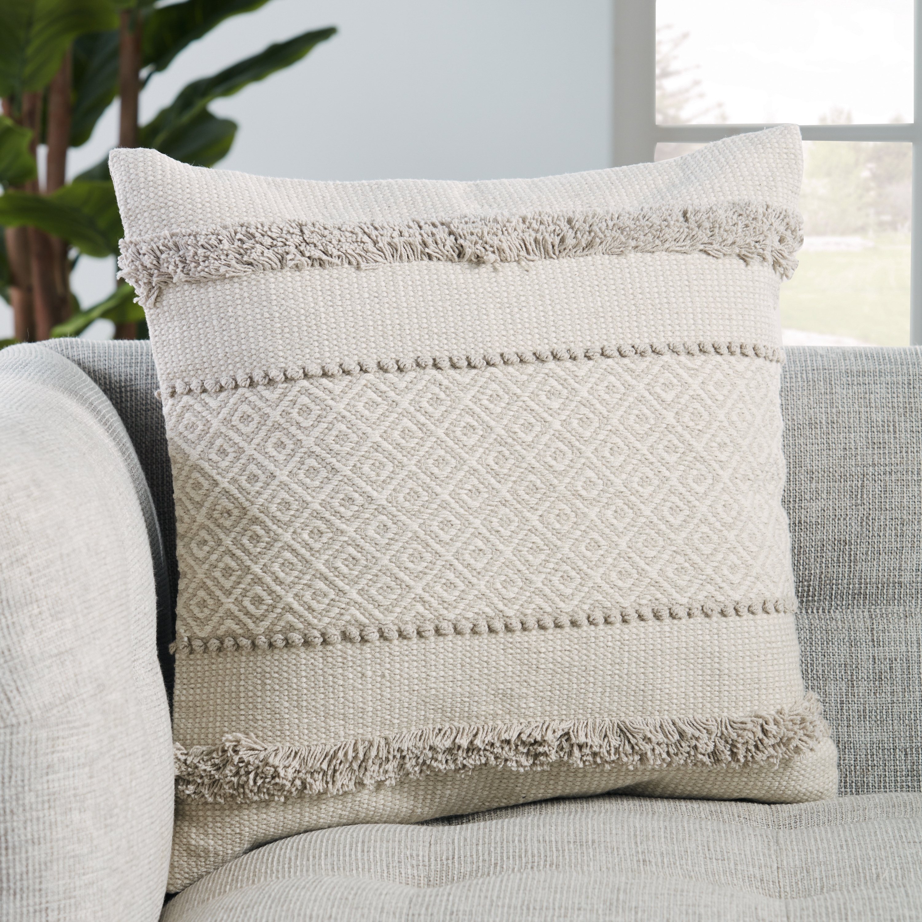 Pier one valentine best sale pillows