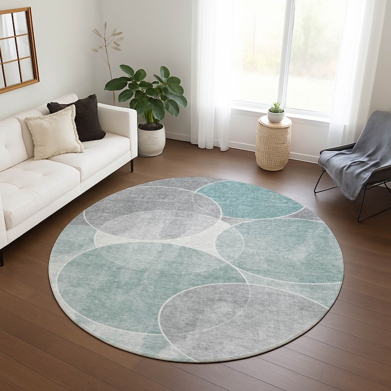 Machine Washable Indoor/ Outdoor Abstract Circles Chantille Rug