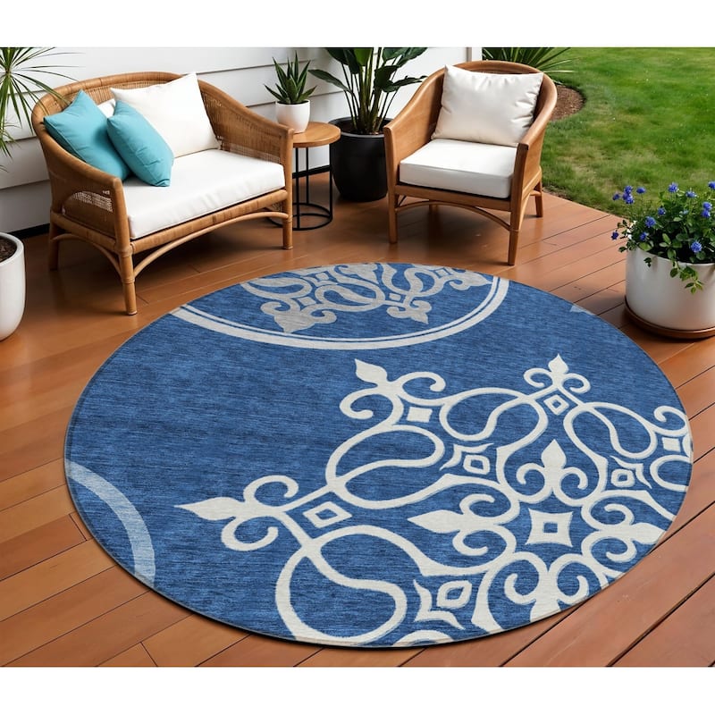 HomeRoots Floral Medallion Transitional Round Outdoor Rug - 8' Round - 8' Round