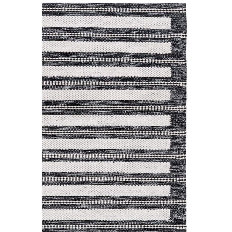 SAFAVIEH Handmade Kilim Chuan Farmhouse Stripe Rug