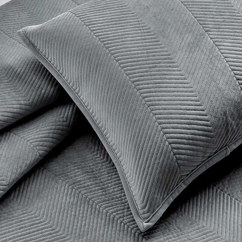 Pointehaven Heavy-Weight Oversized Chevron Design Velvet Quilt Sets
