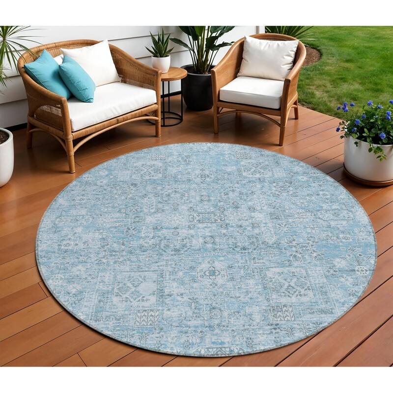 HomeRoots Floral Transitional Rectangle Outdoor Rug - 8' Round