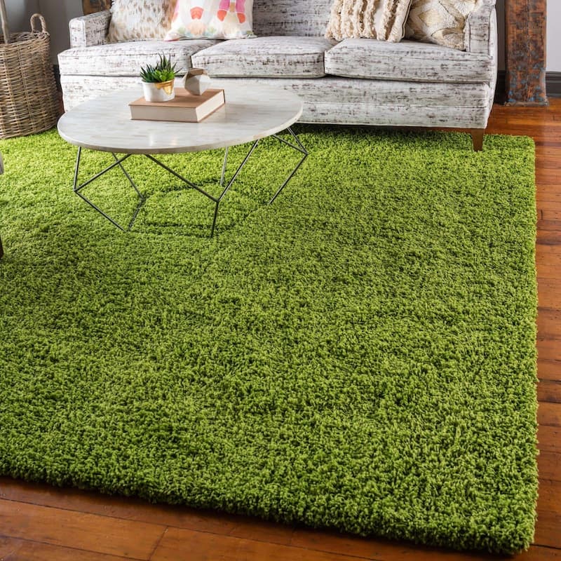 Shag Laurian Collection Area Rug - 4'x6' - Grass Green