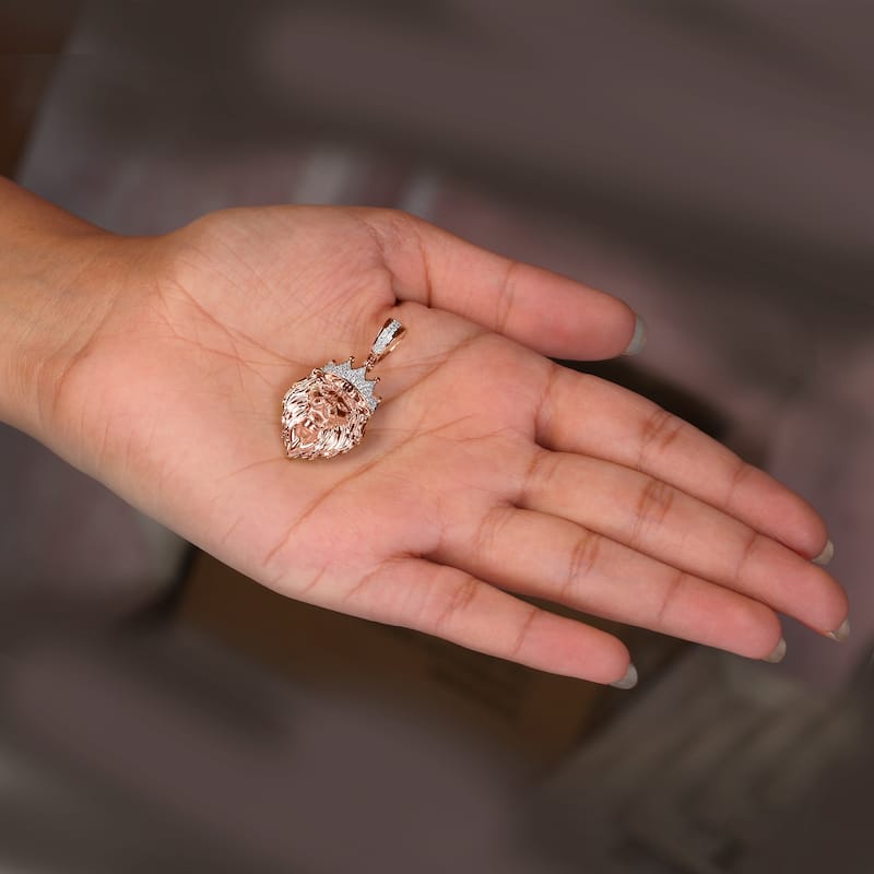 10K Gold 1/6ct TDW Diamond Crowned Lion Head Pendant for Men