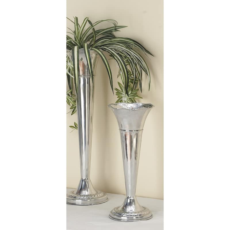 Silver Aluminum Metal Flute Shaped Decorative Vase