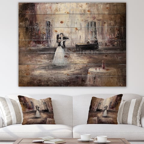 Designart 'Black And White Couple Dancing In Hall With Piano' Traditional Print on Natural Pine Wood
