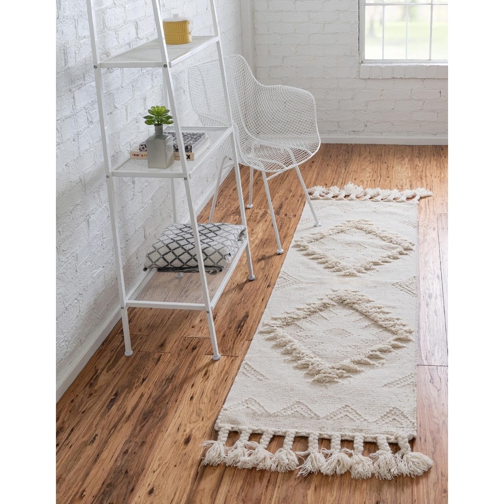 Southwestern/Lodge Izhobert Collection Area Rug