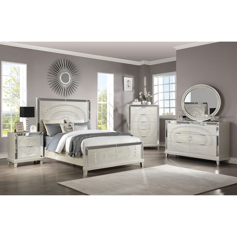 Furniture of America Luela Glam Boho Champagne Wood Carved Panel Bed