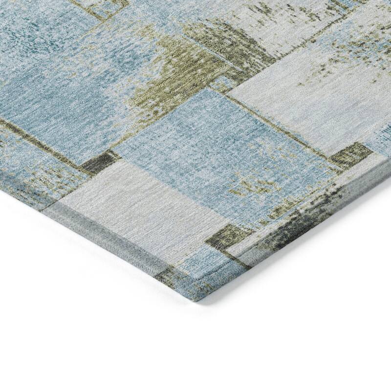 HomeRoots Striped Transitional Rectangle Outdoor Rug
