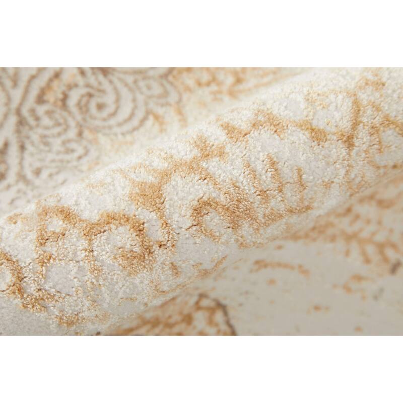 Grand Bazaar Neoma Machine Made Medallion Traditional Area Rug