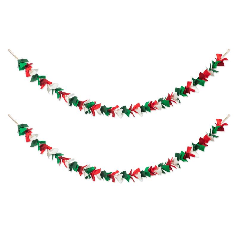 Glitzhome Set of 2 6'L Metal Christmas Tree in Truck Garlands