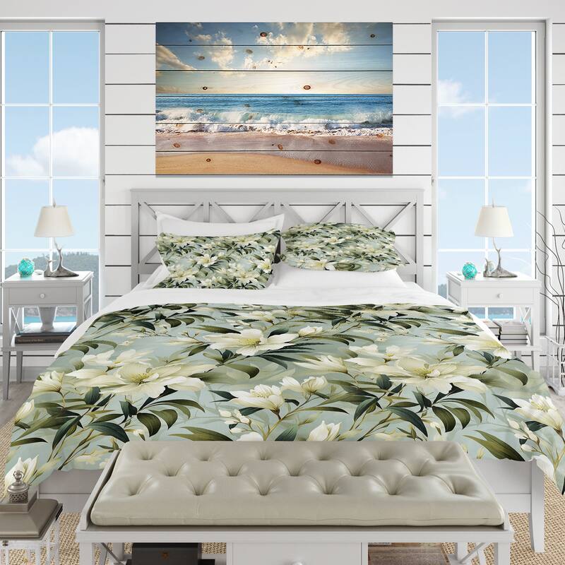 Designart "Bamboo Whispers Tropical Pattern I" White Floral Bedding Set With Shams