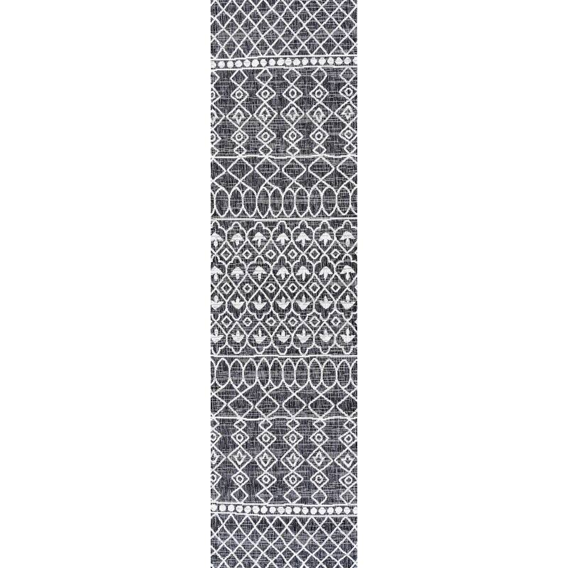 JONATHAN Y Nokat Tribal Bohemian Indoor/Outdoor Area Rug - 2 X 8 - Black/Ivory
