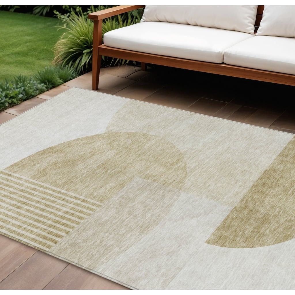 HomeRoots Geometric Transitional Rectangle Outdoor Rug