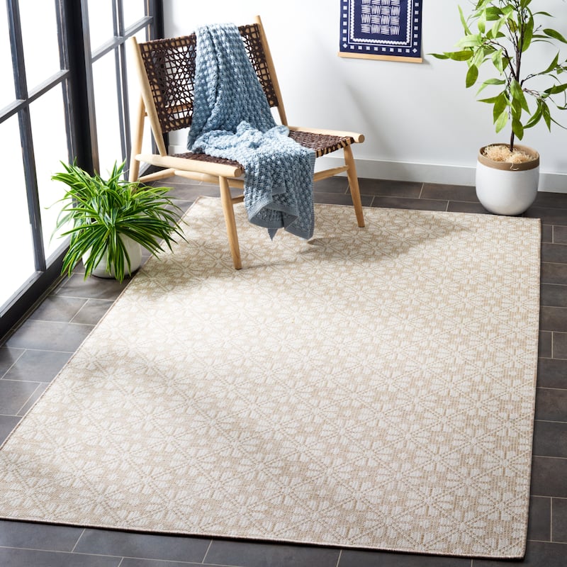 Martha Stewart by SAFAVIEH Matty Indoor/ Outdoor Rug - 6'5" Square - Beige/Ivory