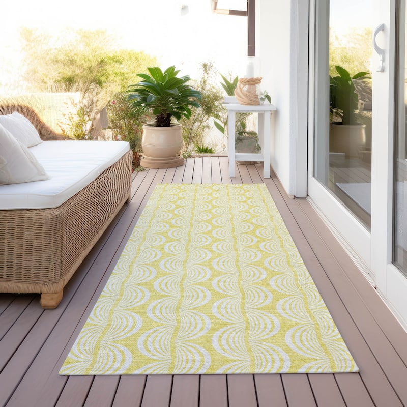 Machine Washable Indoor/ Outdoor Wavy Modern Chantille Rug