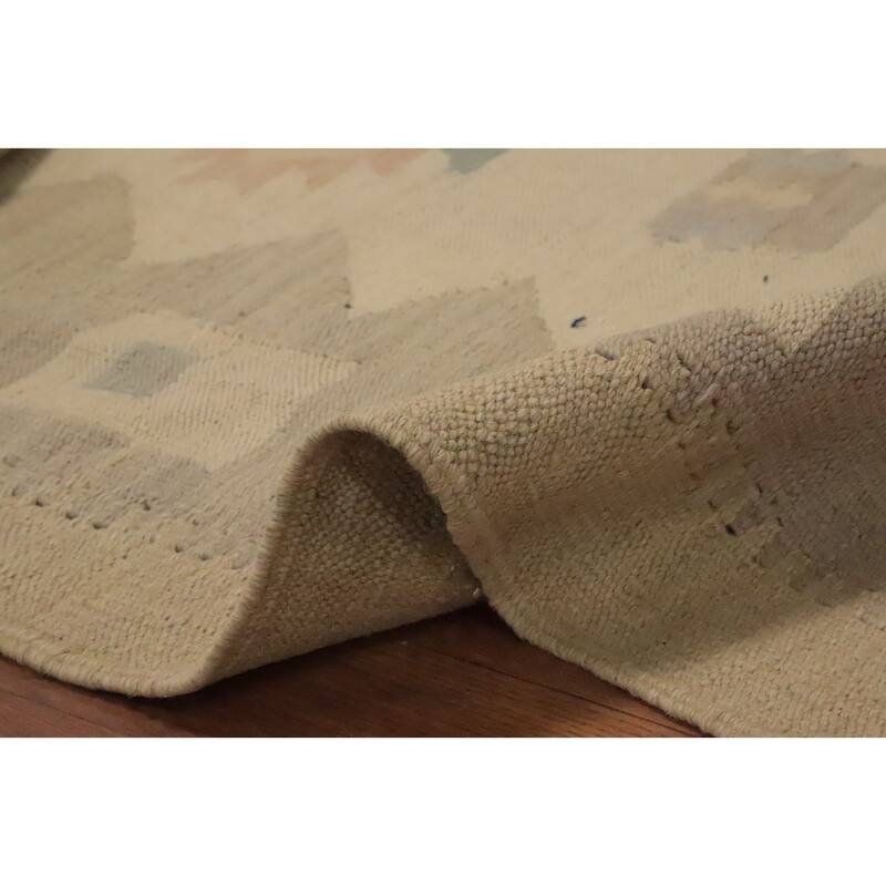Hand Woven Oriental 100% Wool Carpet Southwestern Tribal Beige & Ivories Kilim Area Rug - 5' 9'' X 4' 1''