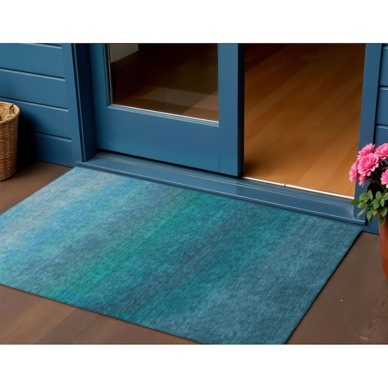 HomeRoots Ombre Transitional Rectangle Outdoor Rug - 3' x 5'