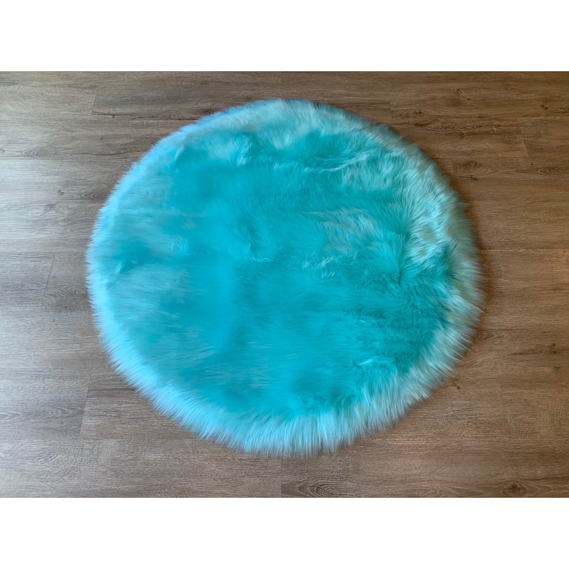 Luxurious Faux Sheepskin Round Area Rug