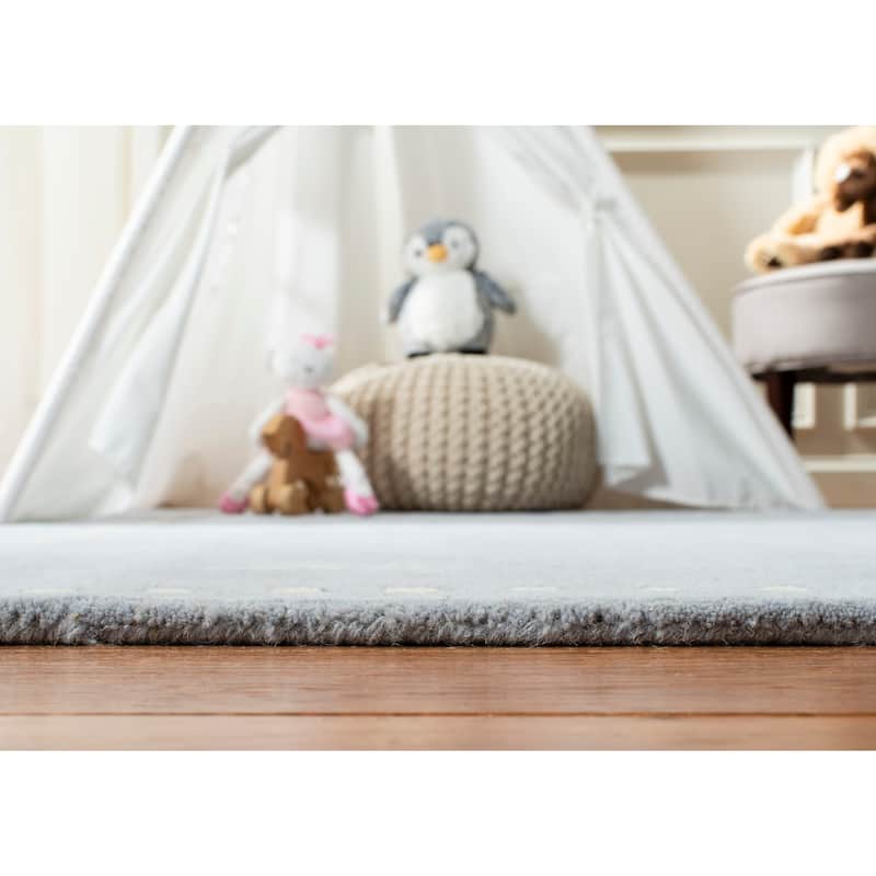 SAFAVIEH Handmade Bella Alverta Dotted Border Wool Rug